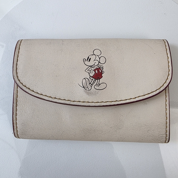 Coach Disney Key Card Holder Cream Wallet Mickey Mouse Off White Cream - Picture 1 of 12